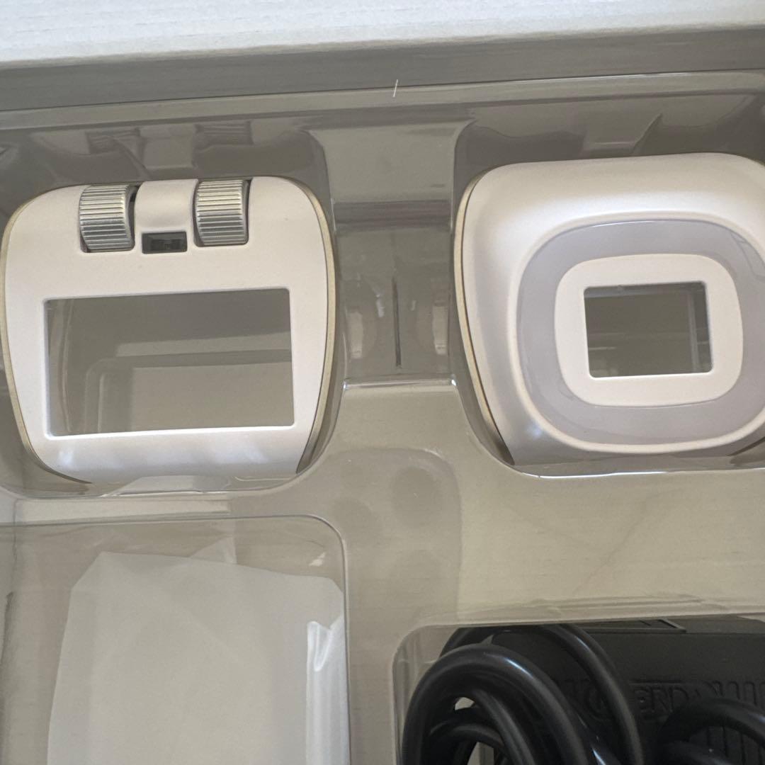 さ*こ様 YAMAN ヤーマン レイボーテ クールプロ YJEA6W 光脱毛器