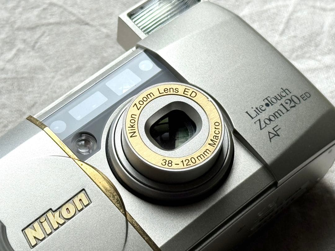 ⌘完動品！ 電池付き、作例あり！ Nikon Lite touch 120⌘
