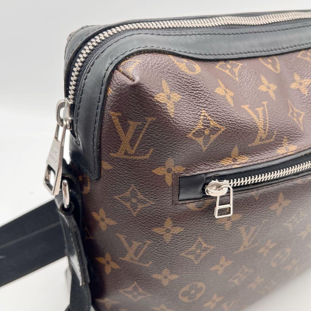 ルイヴィトン　モノグラム マカサー トーレス ショルダーバッグ　メッセンジャー