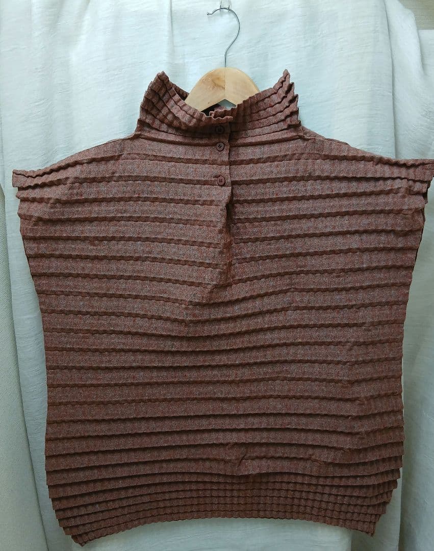 me by ISSEY MIYAKE プリーツ加工 トップス　チュニック