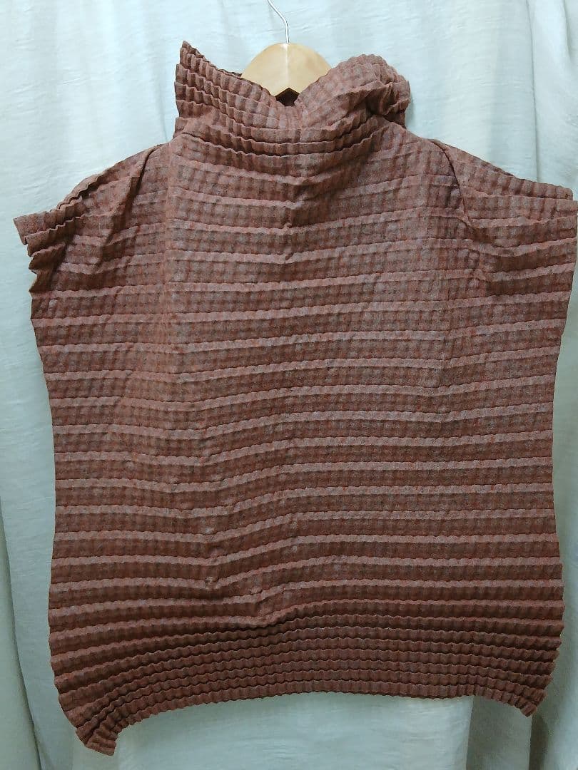 me by ISSEY MIYAKE プリーツ加工 トップス　チュニック