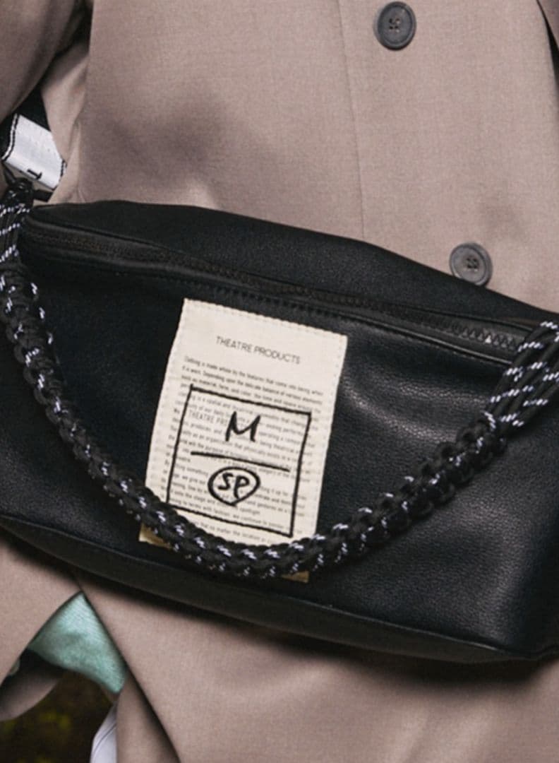 美品 THEATRE PRODUCTS×MAISON SPECIALコラボバッグ