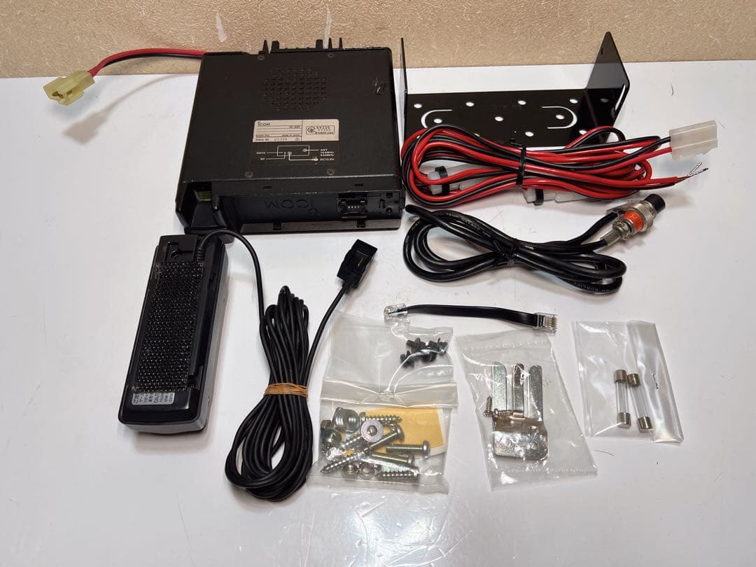 ICOM IC-207 デュアルバンドFMトランシーバー