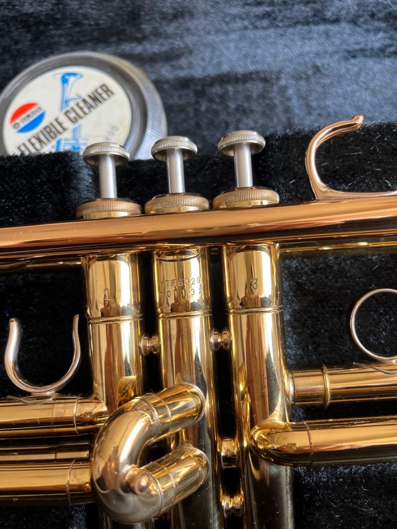 YAMAHA YTR-6320トランペット本体 ゴールド ハードケース付き　美品