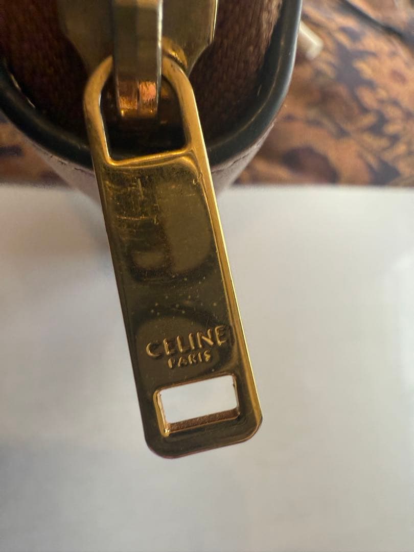 p*2様 セリーヌ　キュイル トリオンフ コンパクトジップ