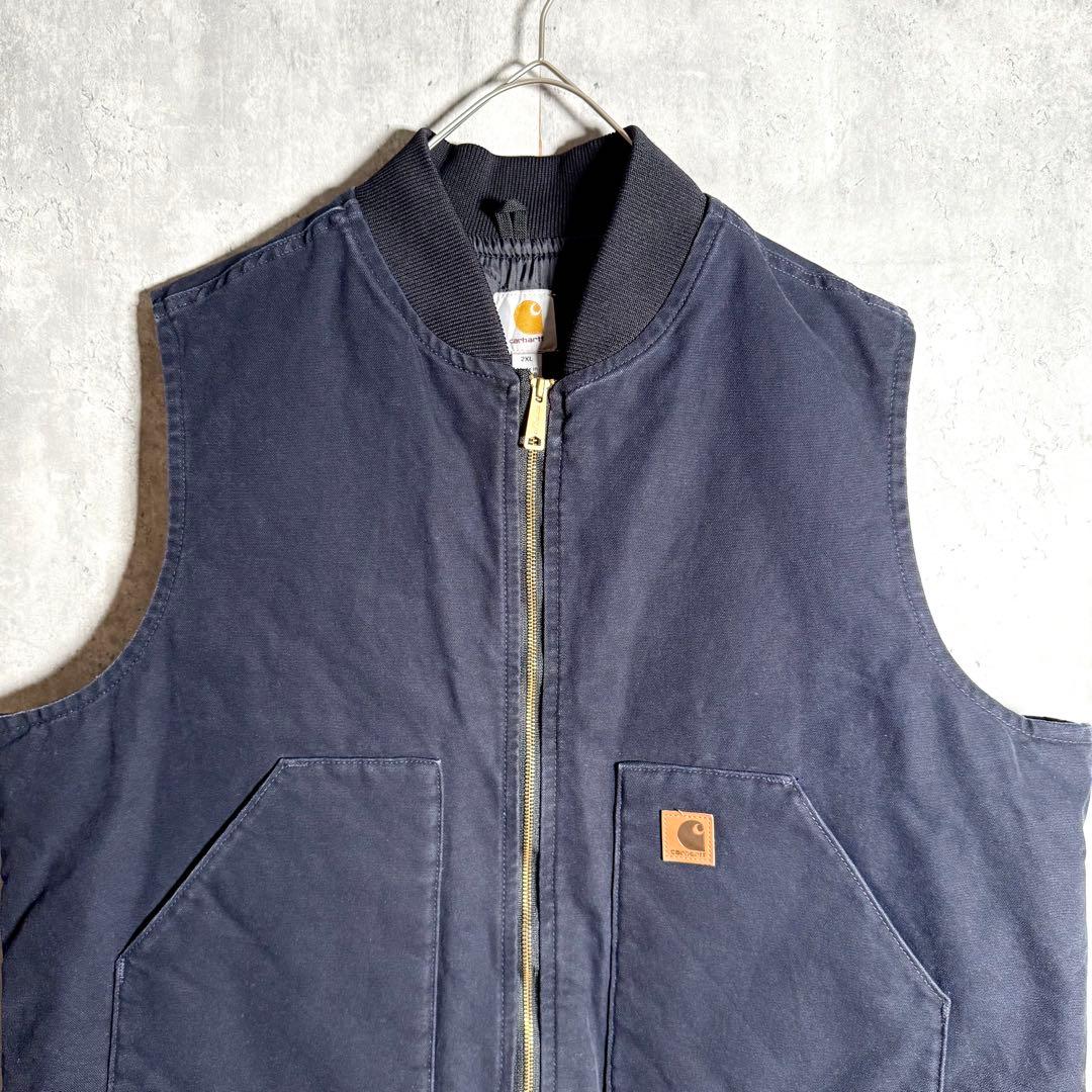 ⭐️希少⭐️カーハート ダック地ベスト 2XL 企業物 刺繍 ネイビー V01