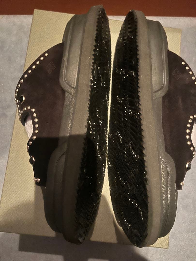 WH　スタッズ × オニキス スポーツサンダル