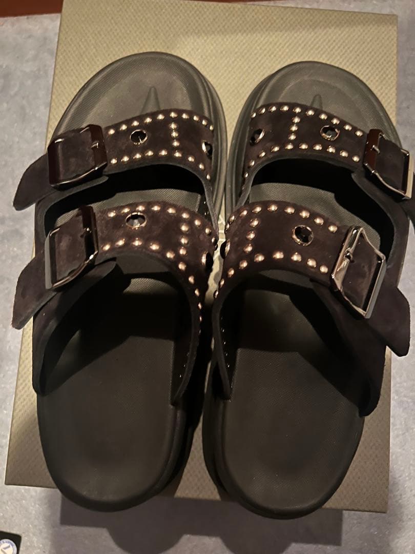 WH　スタッズ × オニキス スポーツサンダル
