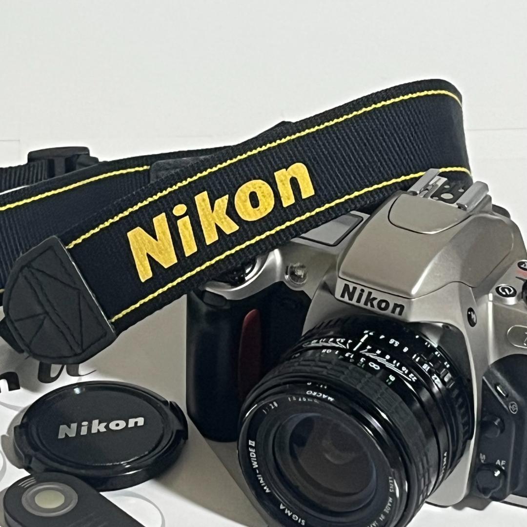 ニコン　フィルムカメラ　Nikon U レンズ　フィルム 付