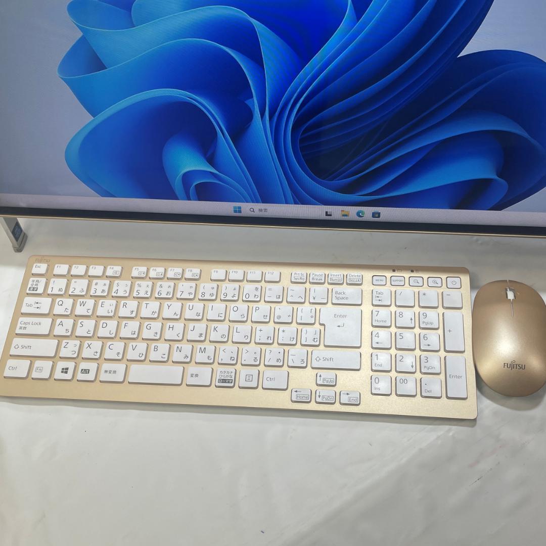 (2398)FMV ESPRIMO i7 1TB ブルーレイ 美品 ゴールド