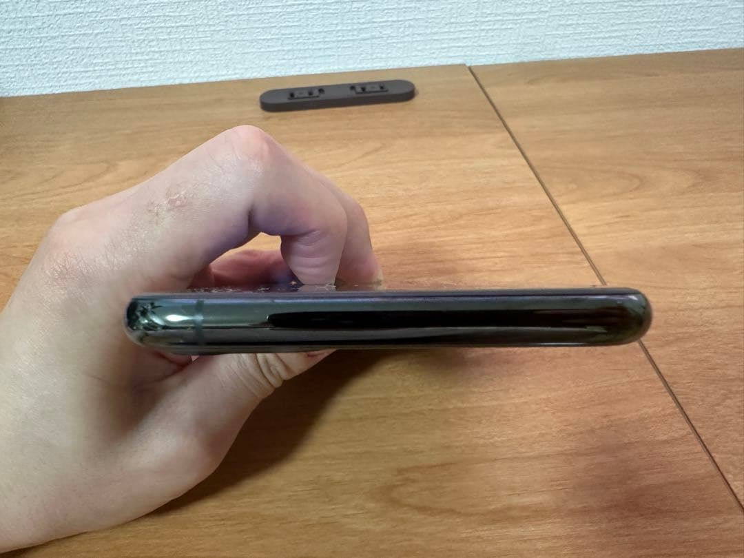 Iphone11promax 256GB 背面割れ