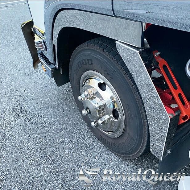 0646 いすゞ 新型フォワード 07フォワード フェンダーパネル 鏡面