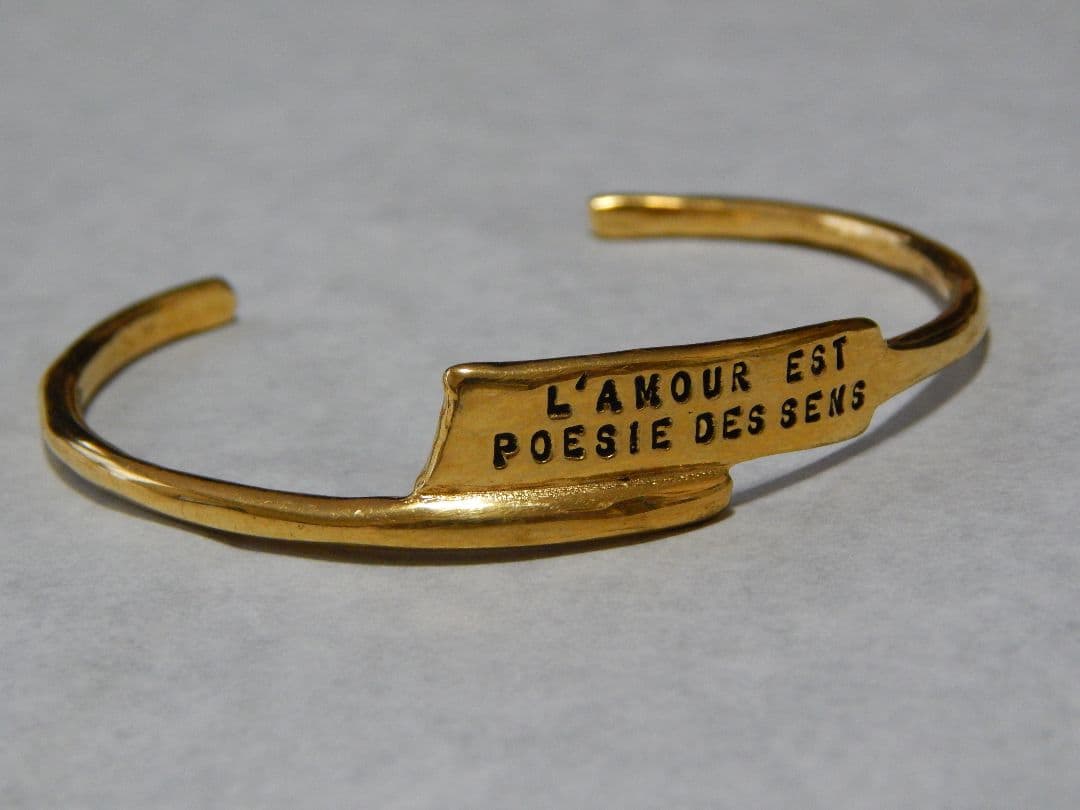 セルジュ・トラヴァル　ゴールドバングル