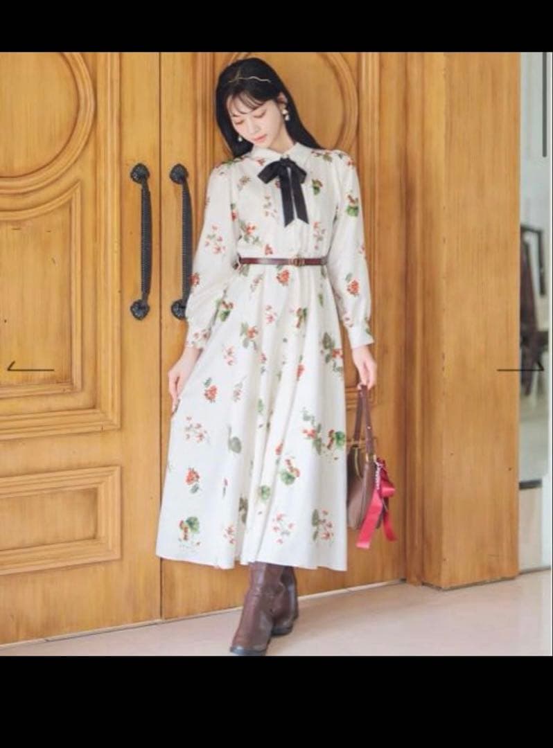 ウィルセレクション　ウィンターボタニカルリボンタイ　ワンピース ホワイト