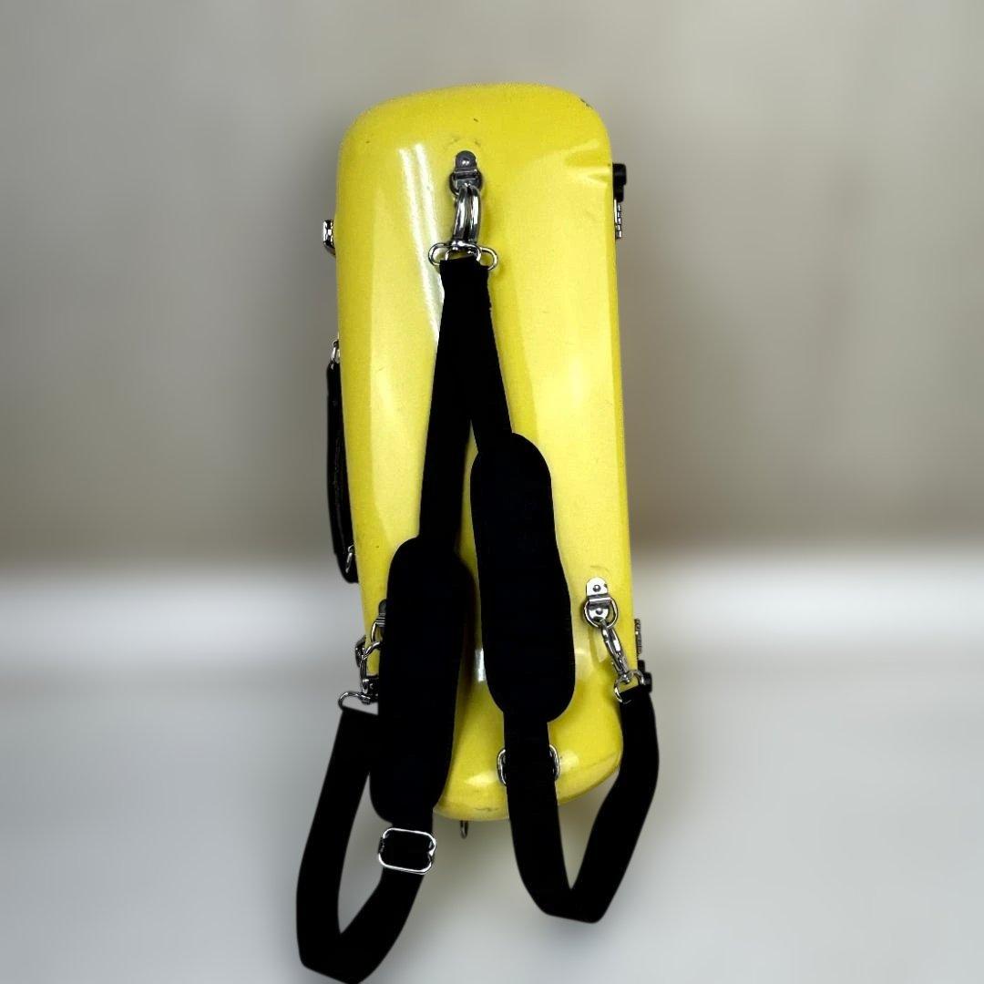 CCシャイニーケース　トランペットケース　イエロー　ストラップ付き　キズ有り