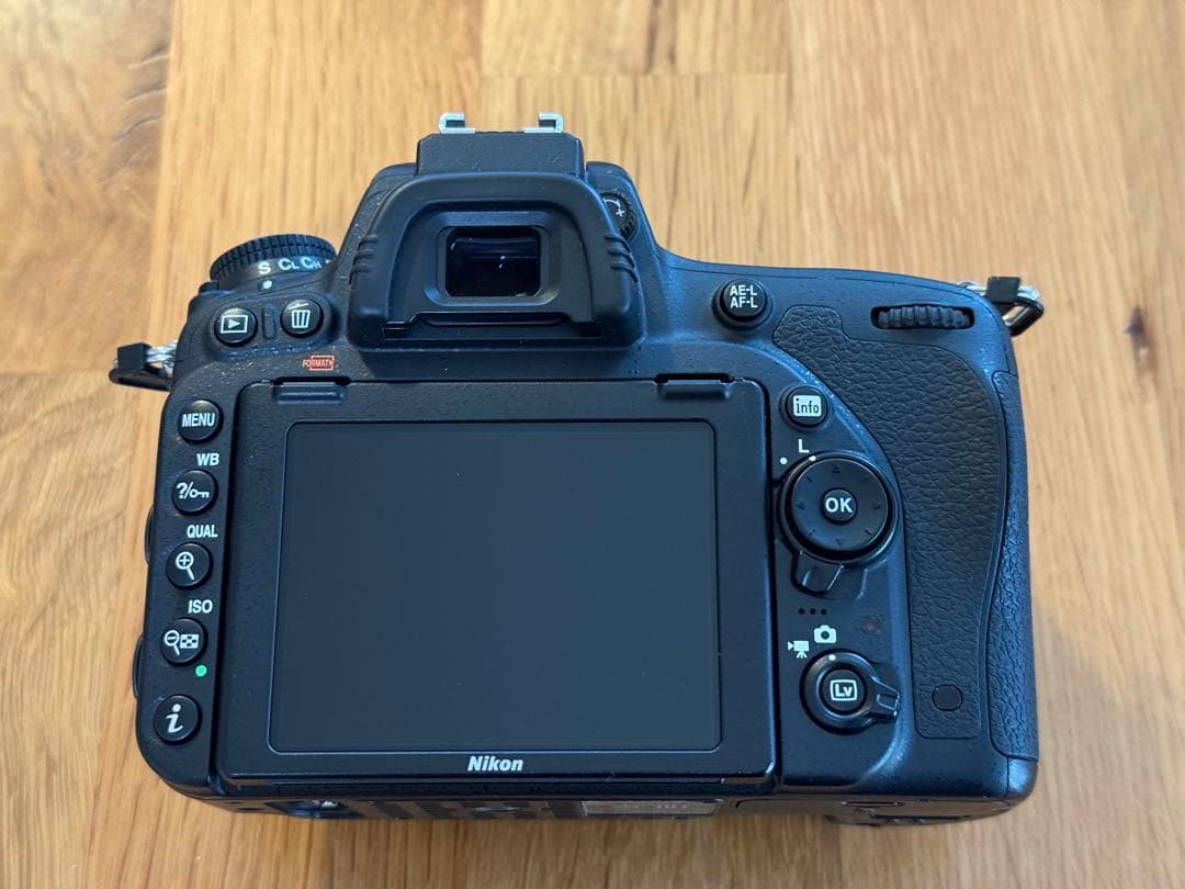 Nikon D750 ボディ（シャッター回数6,000回以下／美品）