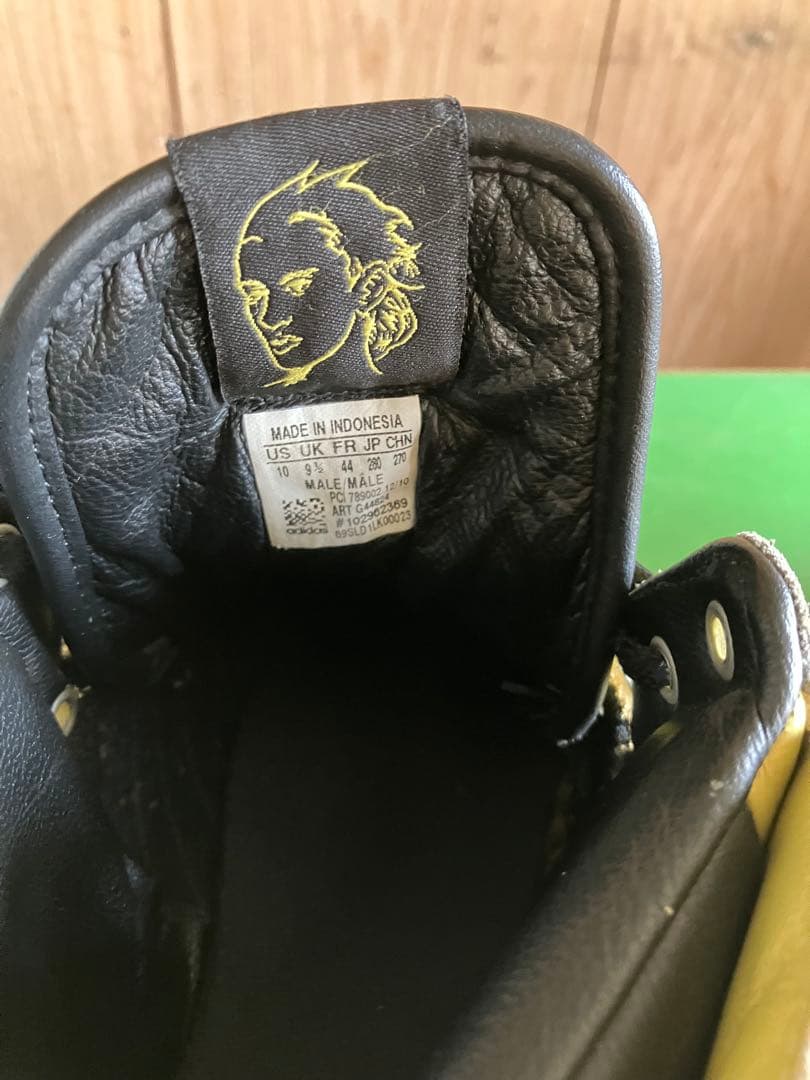 adidas ジェレミースコット黒/黄 ハイカット バスケットシューズ