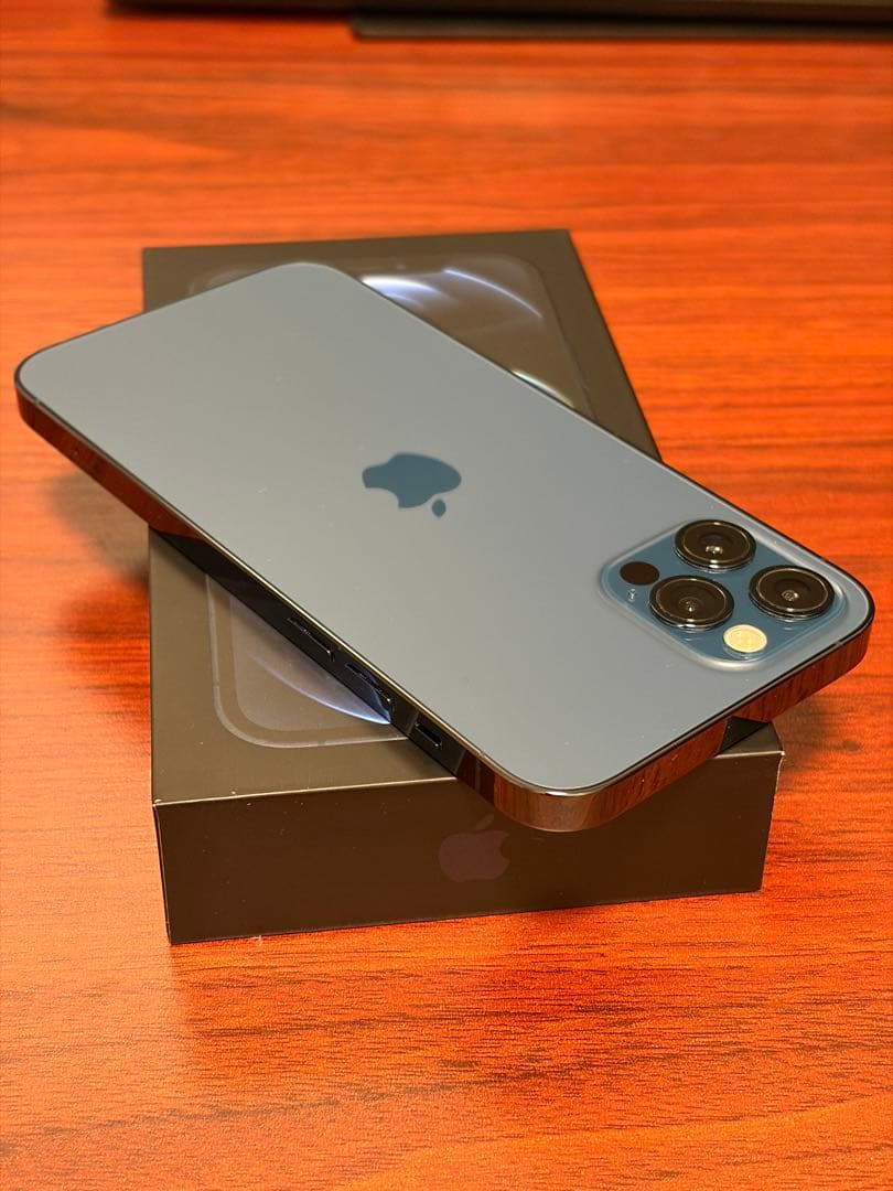 iPhone 12 Pro 256GB バッテリー最大容量100%