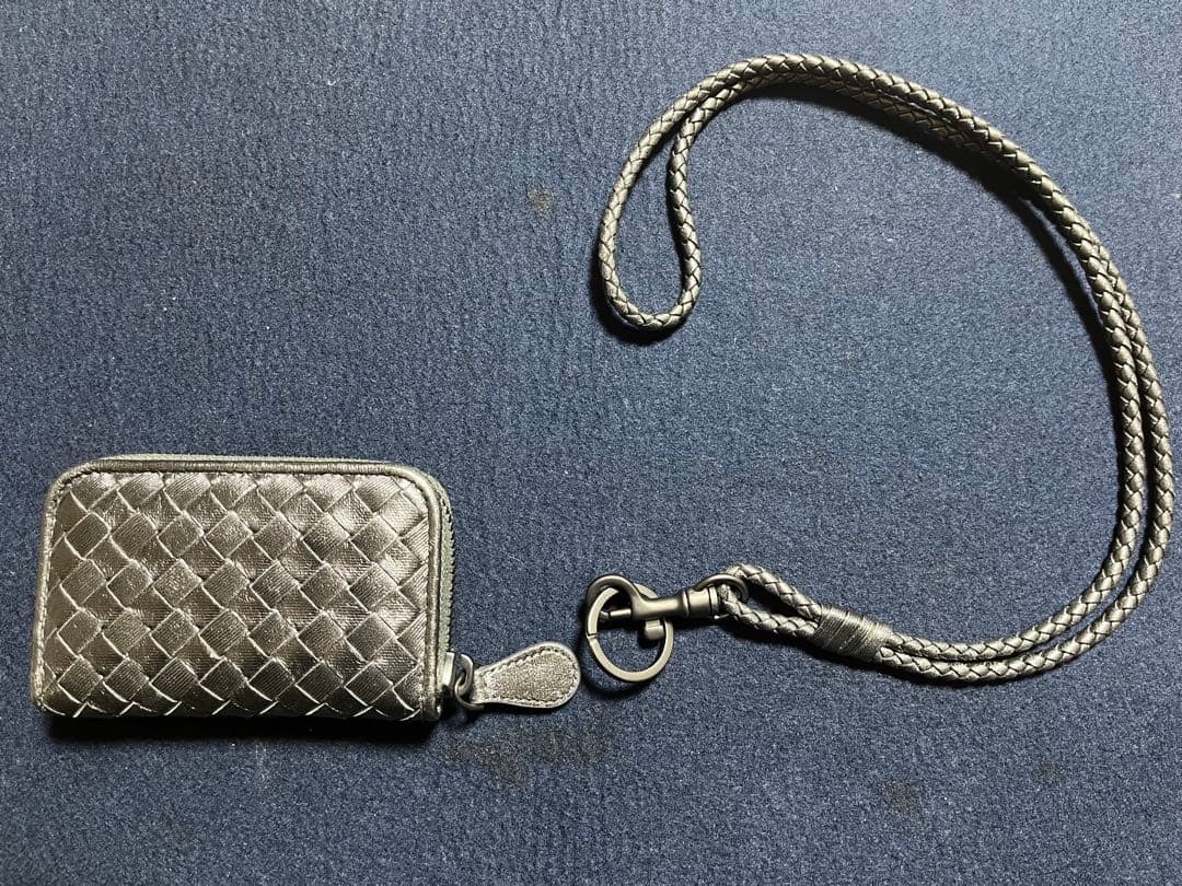 BOTTEGA VENETA 編み込みレザー ウォレット&チェーン