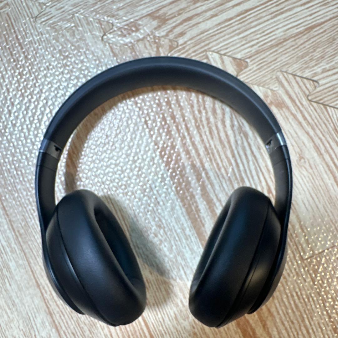 Beats studio Pro ワイヤレスヘッドホン ケース付き