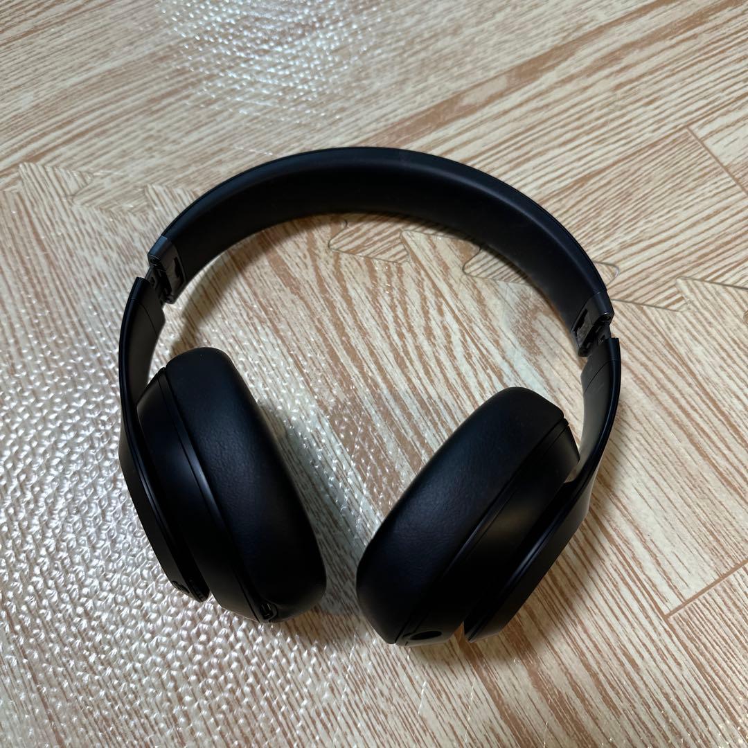 Beats studio Pro ワイヤレスヘッドホン ケース付き