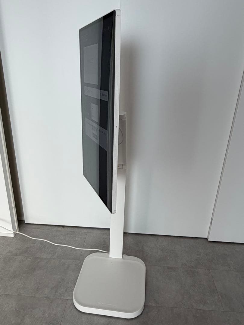 【美品】LG Smart Monitor Swing スタンド付