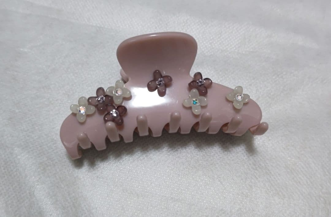 アレクサンドルドゥパリ 花飾り付きバンスクリップ