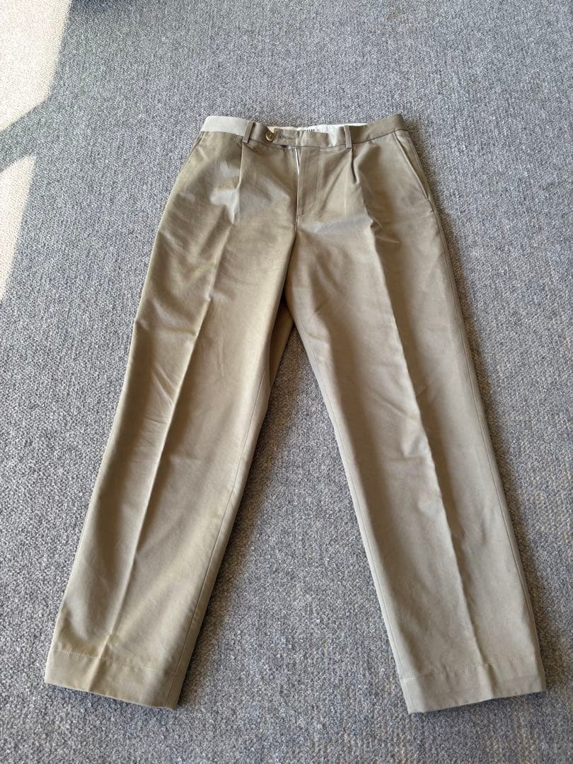 leoleo3　AURALEE カーキベージュ チノパン