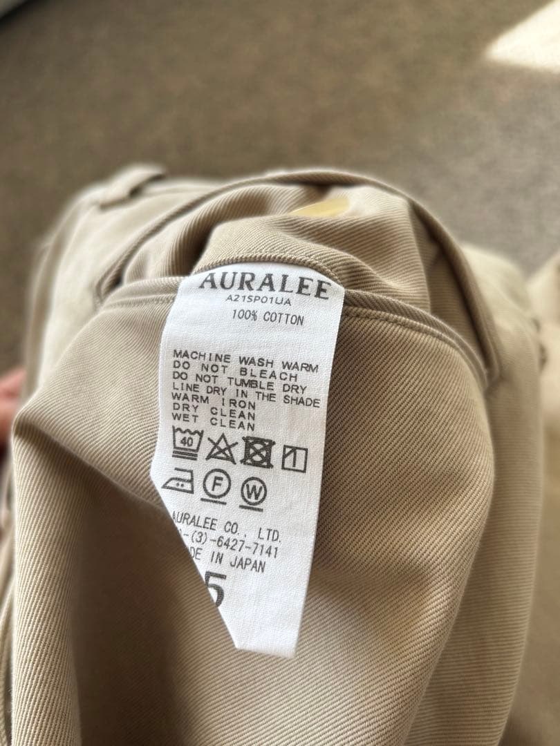 leoleo3　AURALEE カーキベージュ チノパン