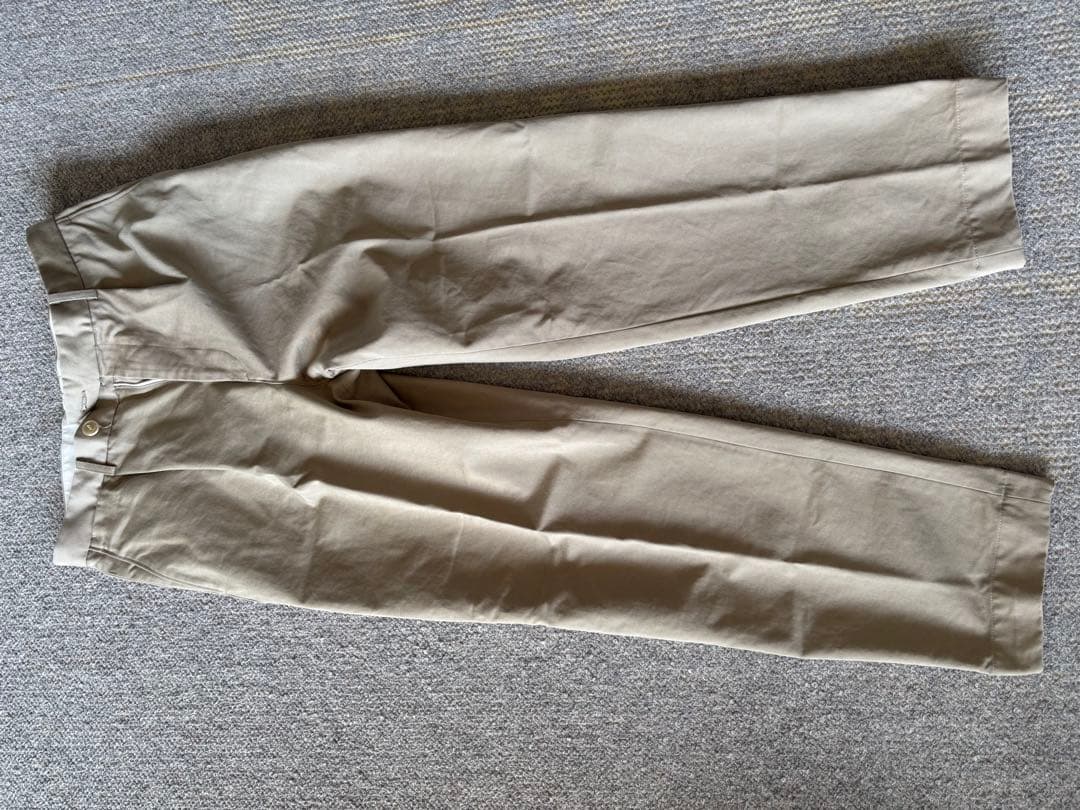 leoleo3　AURALEE カーキベージュ チノパン