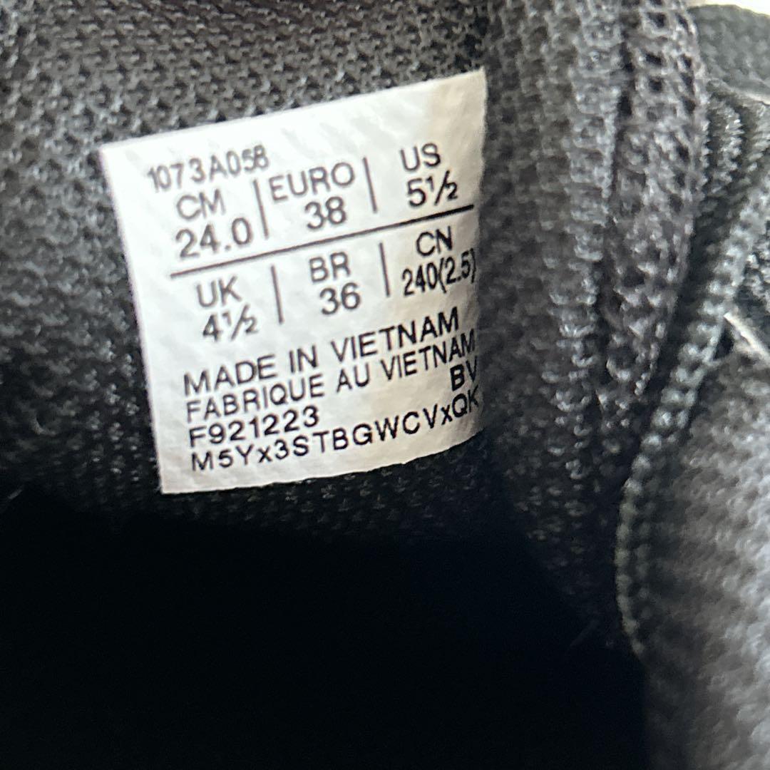 【666】✨美品✨ASICS GEL-TACTIC 12 スニーカー