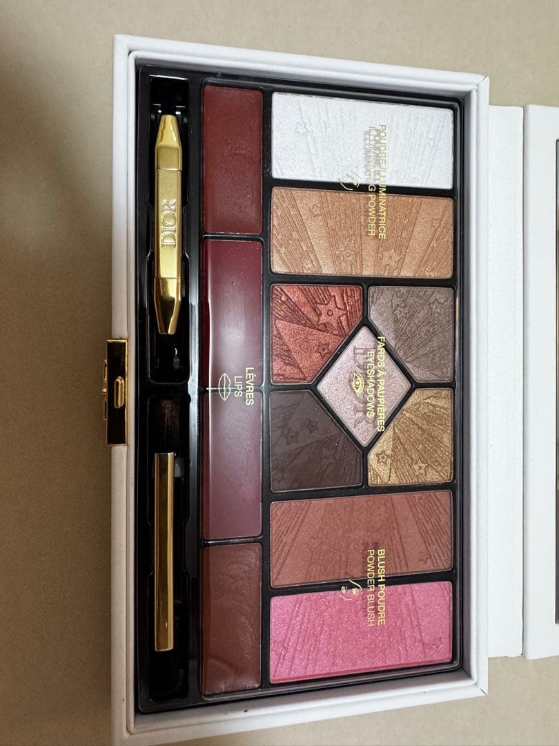 Christian Dior 2025アイシャドウパレットクリスマス限定