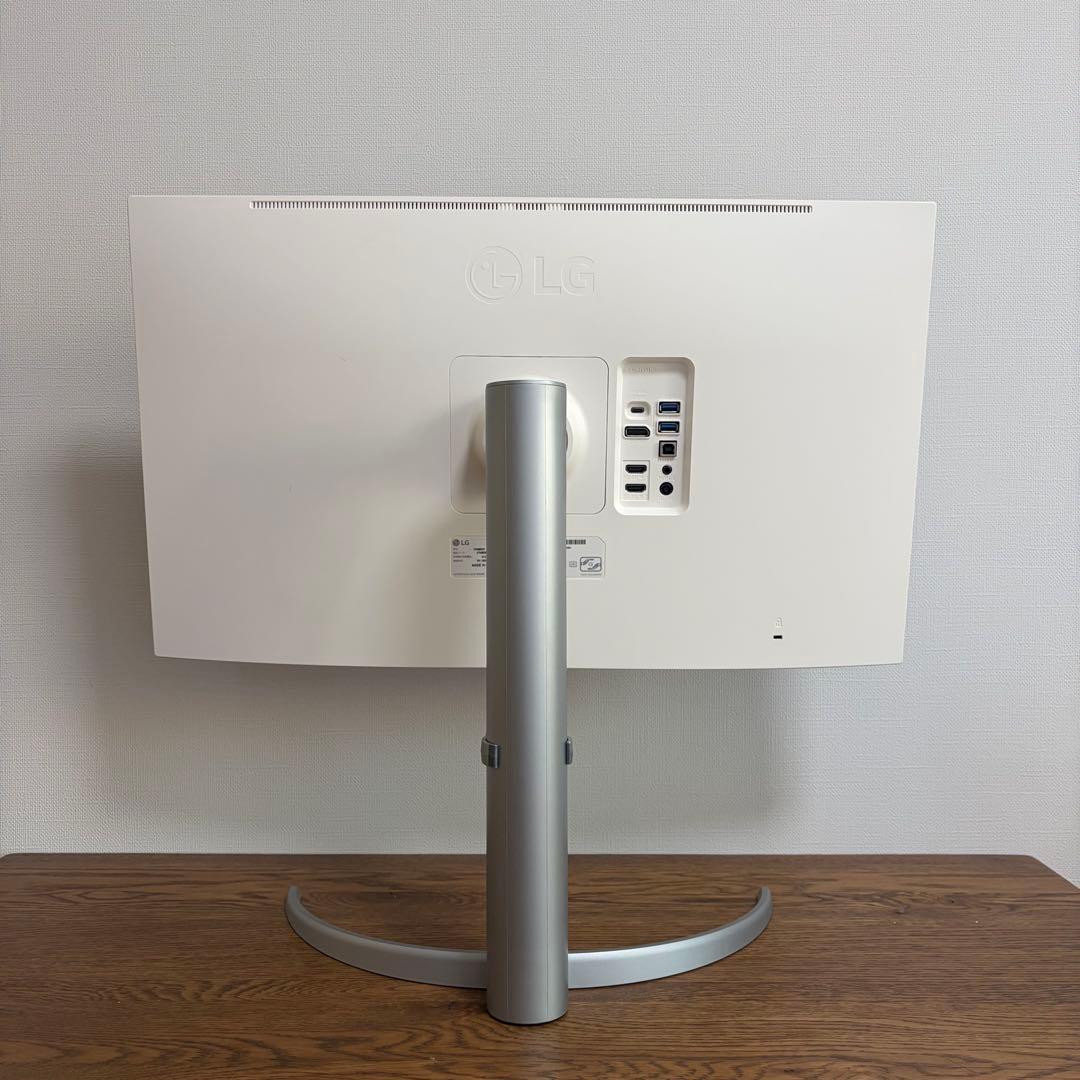 【美品】LG 27UQ850V-W 27インチ 4K IPS Blackモニター