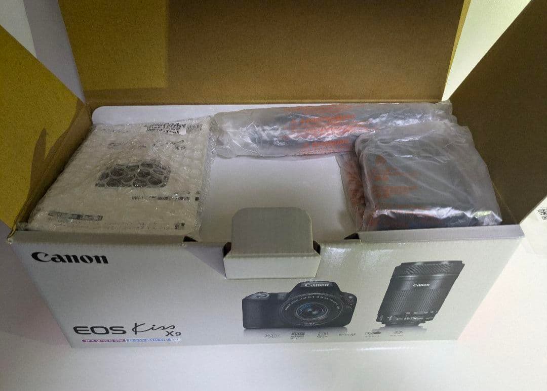 Canon EOS Kiss X9 デジタル一眼レフカメラ ダブルズームキット