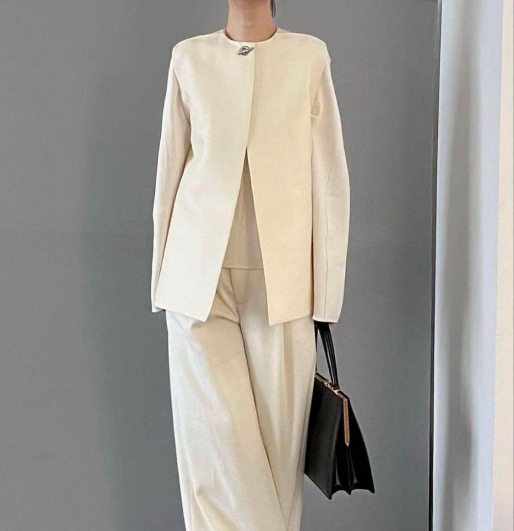 【美品】miccar シルクウール ベスト ジレ ホワイト