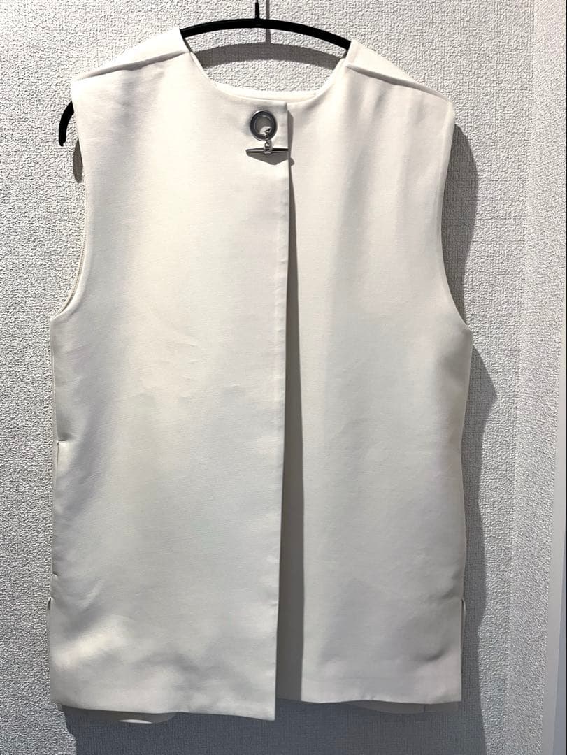 【美品】miccar シルクウール ベスト ジレ ホワイト
