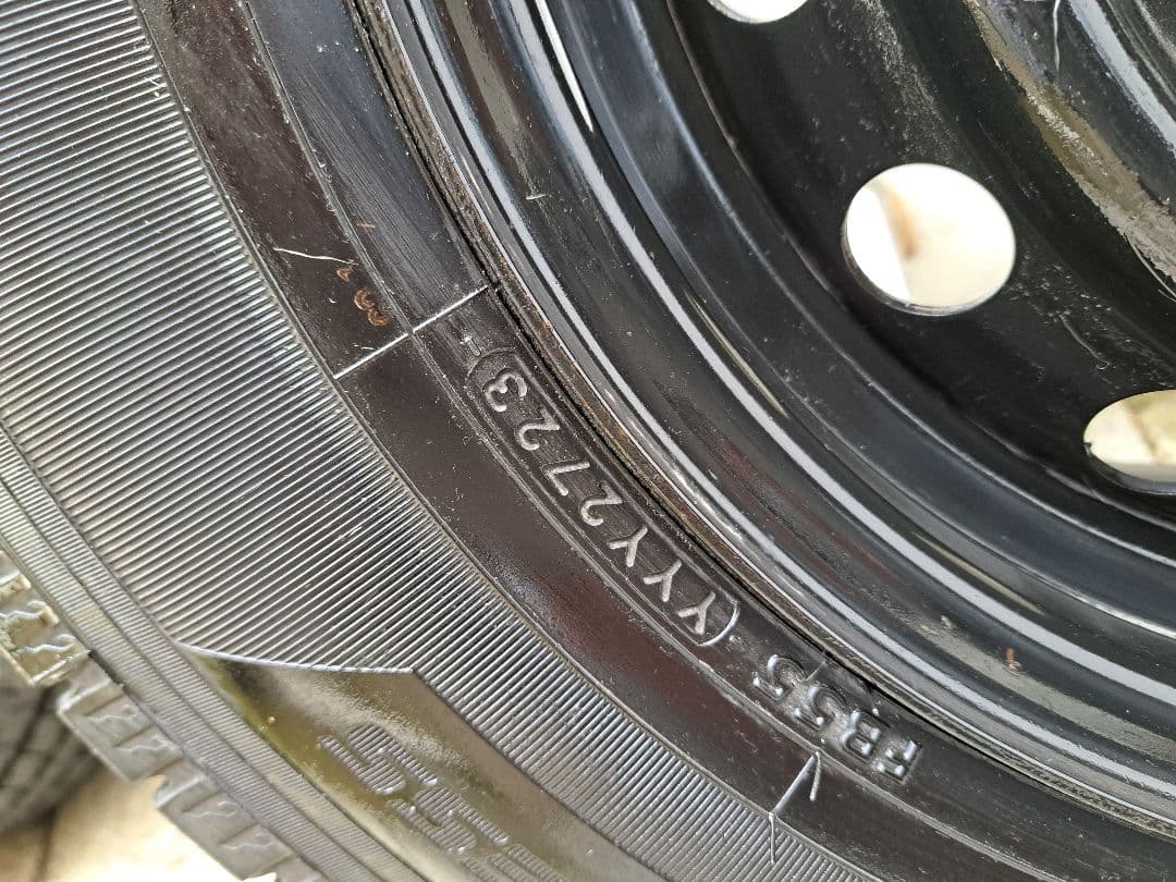 ハイエーススタッドレスタイヤ