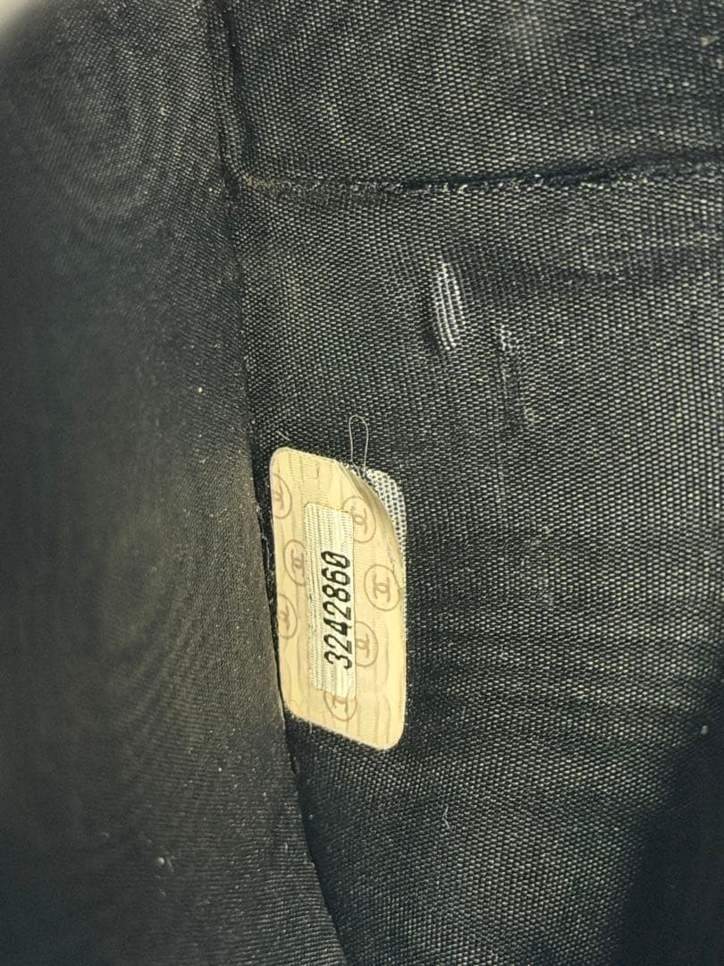 【カード付・希少3番台】CHANEL ラムスキン がま口 二つ折り財布 ブラック