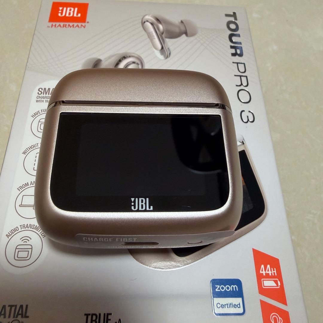 【超美品】JBL TOUR PRO 3 ワイヤレスイヤホン ラテ