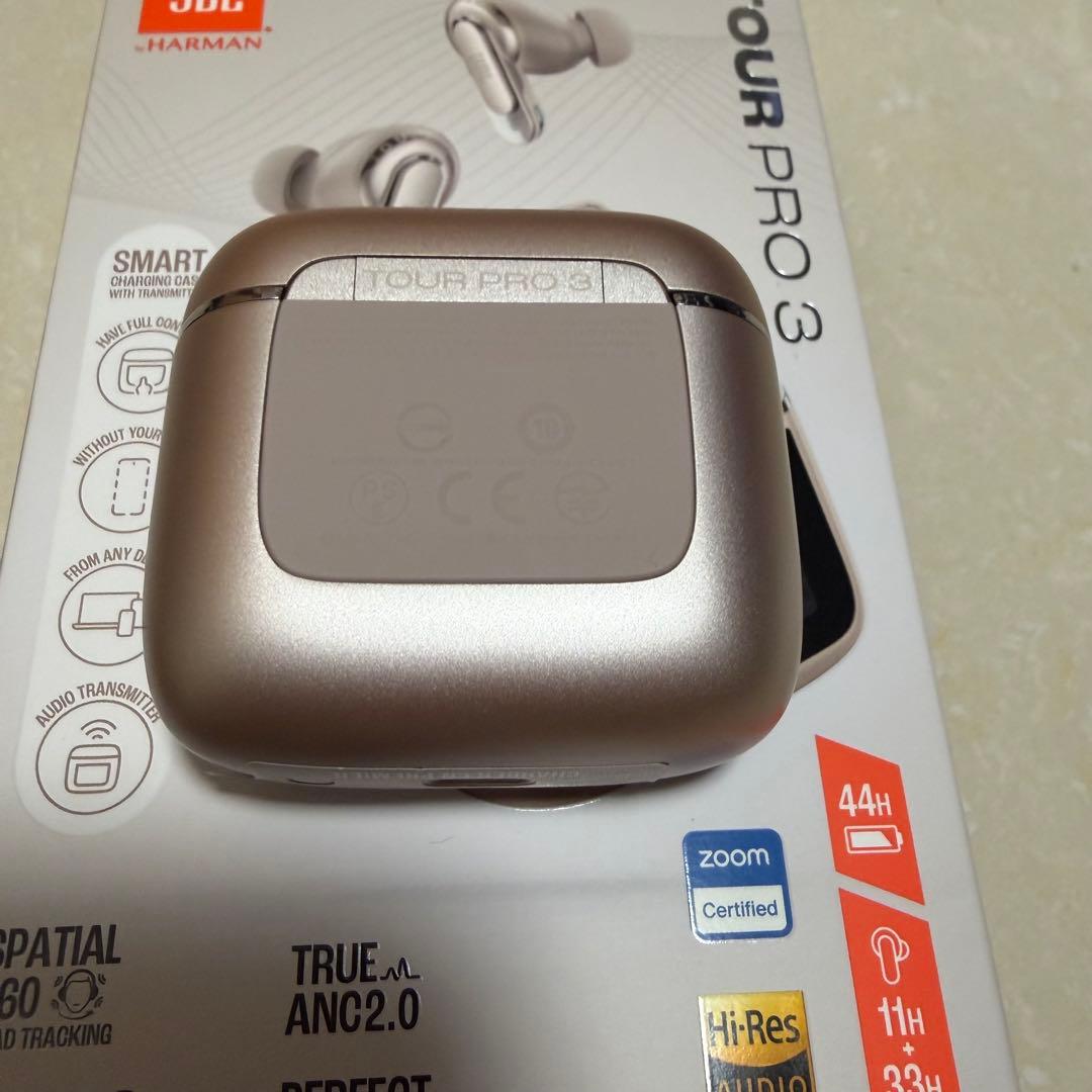【超美品】JBL TOUR PRO 3 ワイヤレスイヤホン ラテ