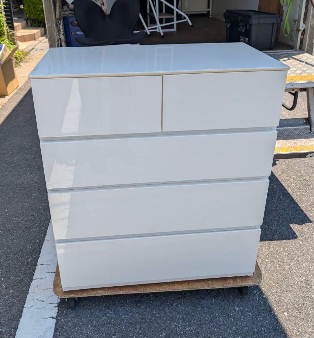 ひまわり　美品　ニトリ ローチェスト クエス衣類収納 タンス