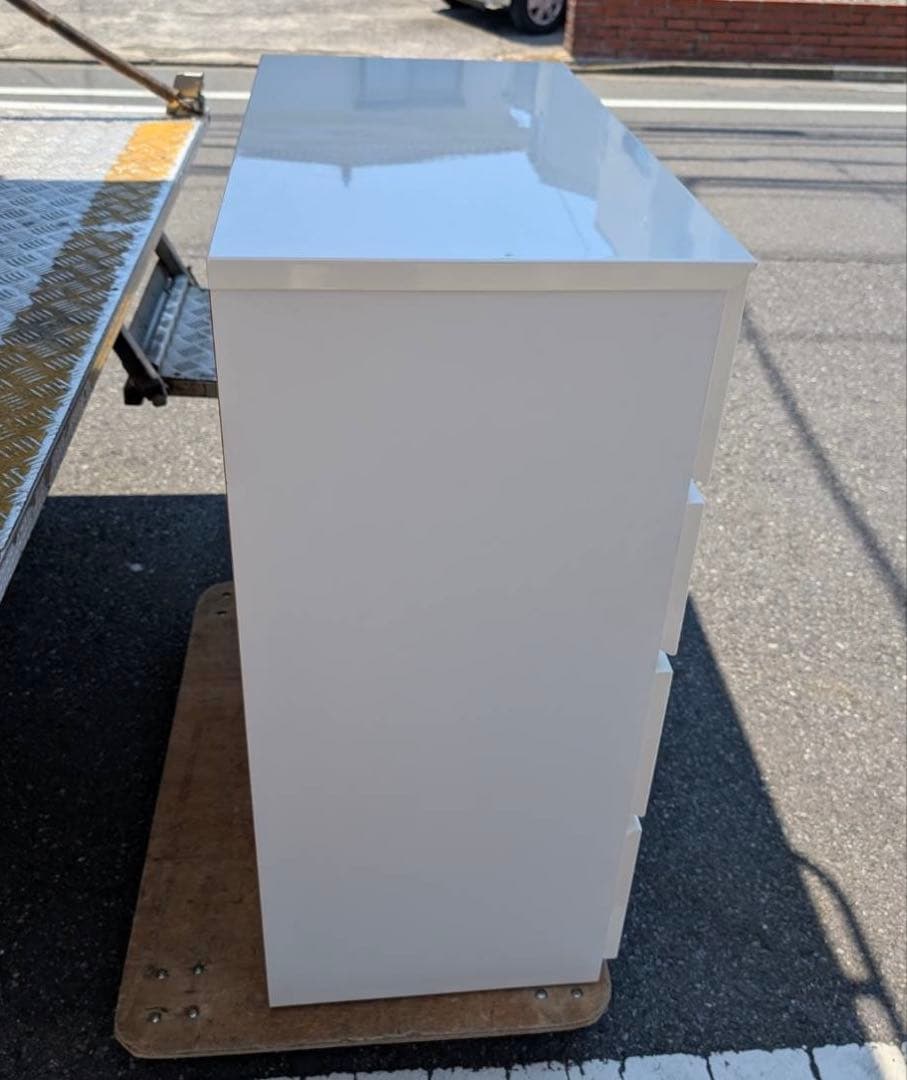 ひまわり　美品　ニトリ ローチェスト クエス衣類収納 タンス