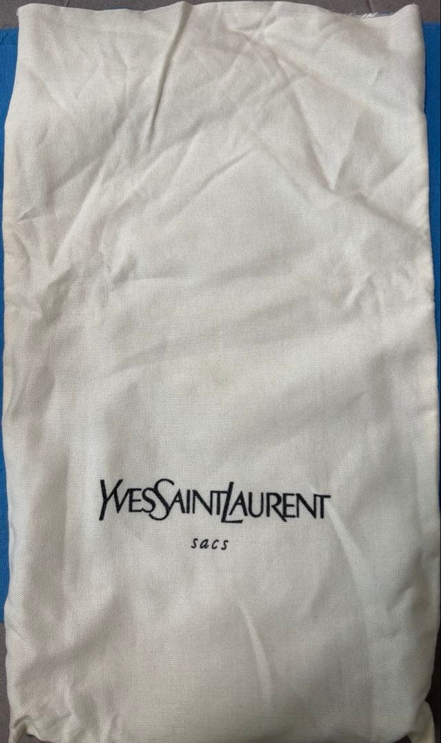Yves Saint Laurent ブラッククラッチバッグ