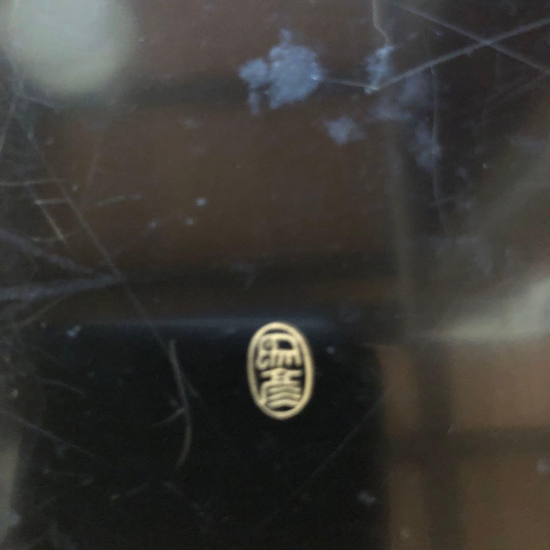 漆器 鯉と松のデザイン