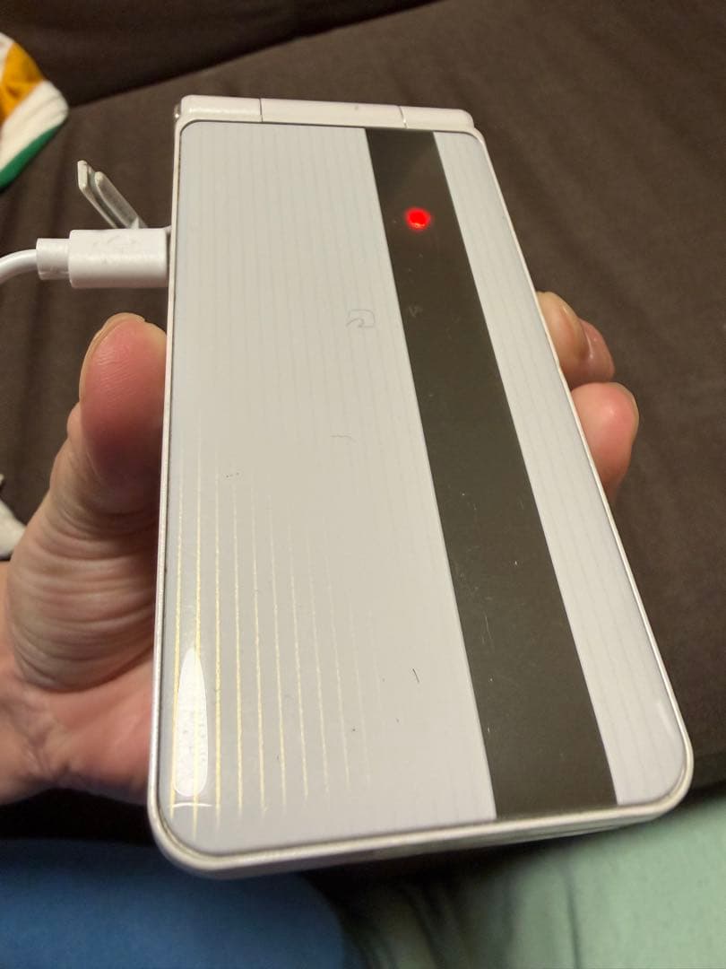 docomo P-smart ホワイト P-01J ガラホ