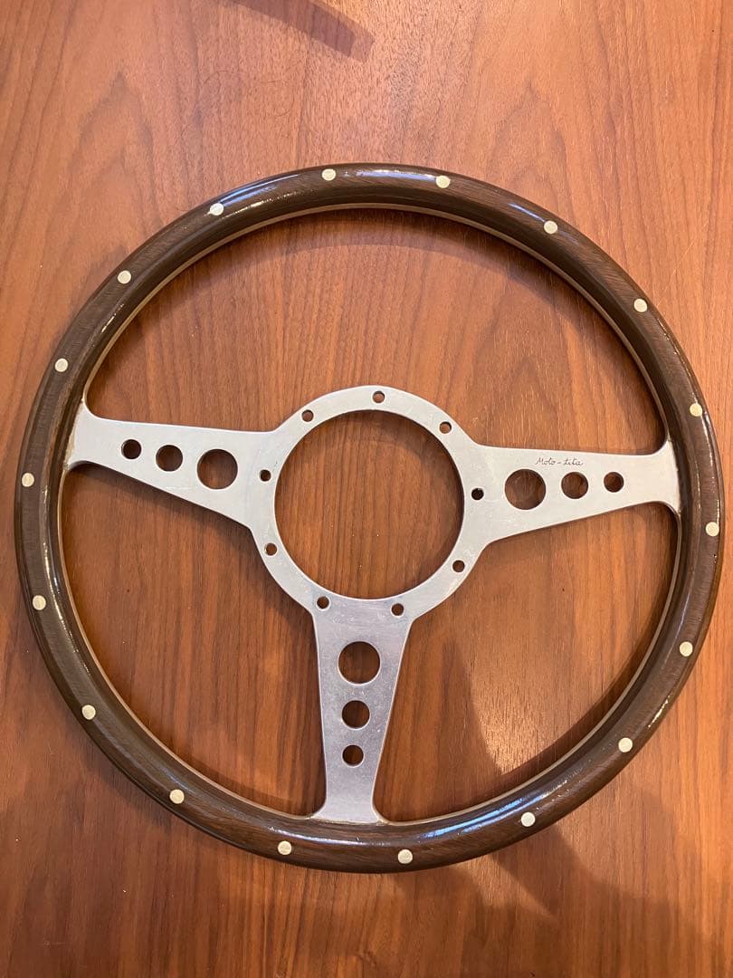 Moto Lita ウッドステアリング