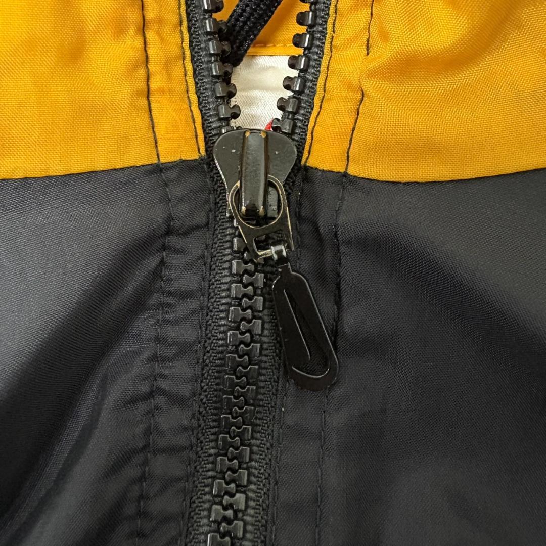 FU128《白タグ》ナイキ　ナイロンジャケット　刺繡スウッシュバッグロゴ