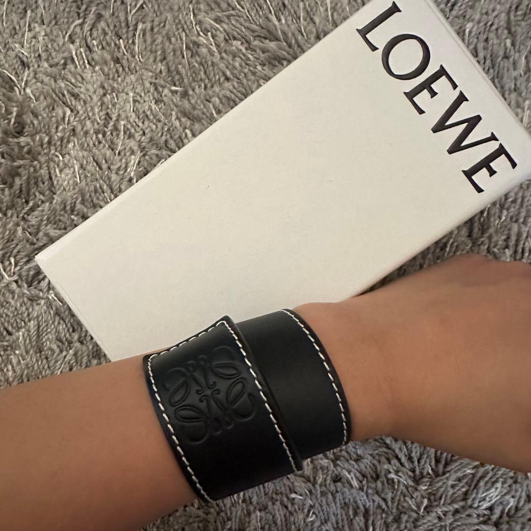 LOEWE レザー バングル 黒