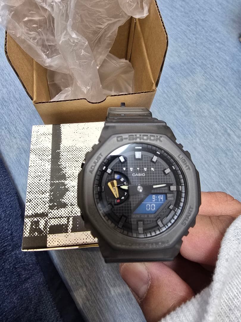 futur カシオ ジーショック GA-2100FT-8AJR