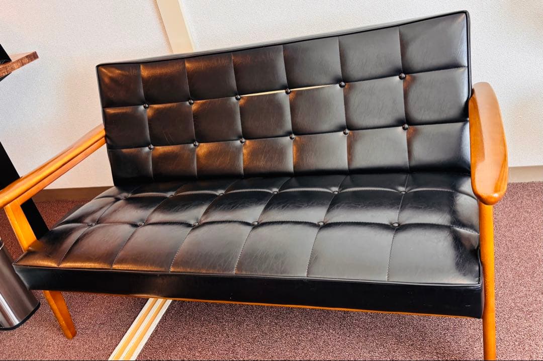 カリモク60 2人掛けソファ